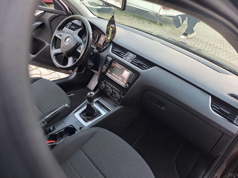 Skoda Octavia an 2015 motor 1.6Tdi 150hp  Euro 5 Toate actele valabile