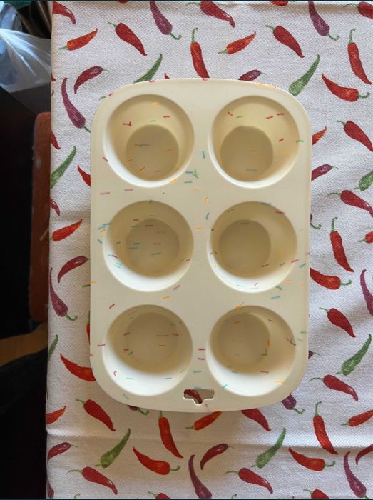 Сладкарство - Форма за тарт и мъфини, пош накрайници, книга с рецепти