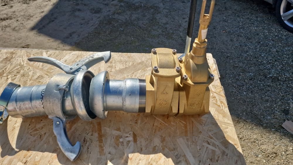 Cupla mufa vidanja robinet vidanja 2.3.4.5.6 toli import Italia se poa