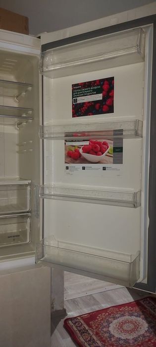 Холодильник двухкамерный