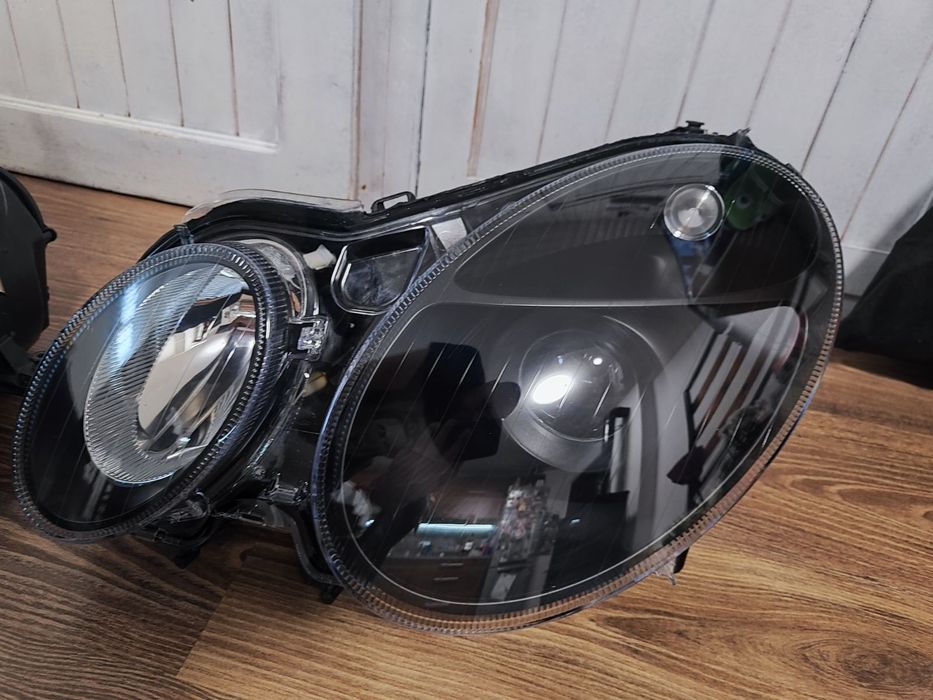 Фарове за Мерцедес W211 Е класа.Рециклирани и рециклаж на други модели
