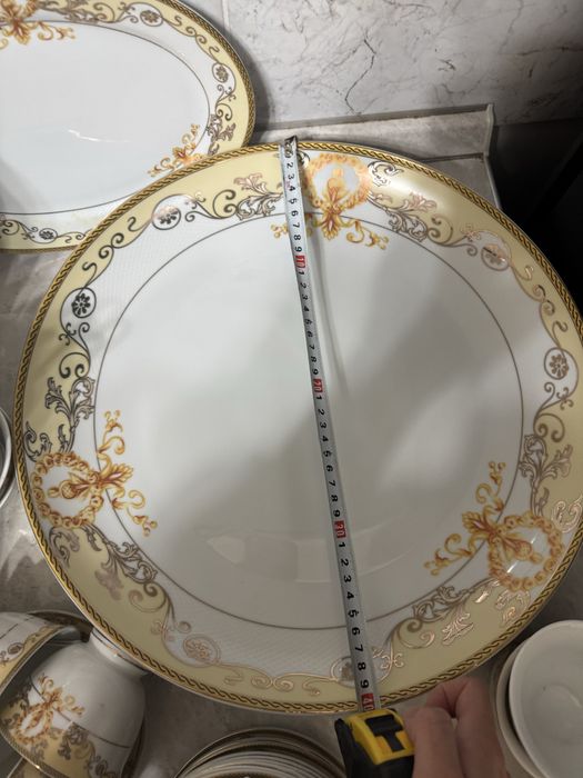 Столовый сервиз на 12 персон