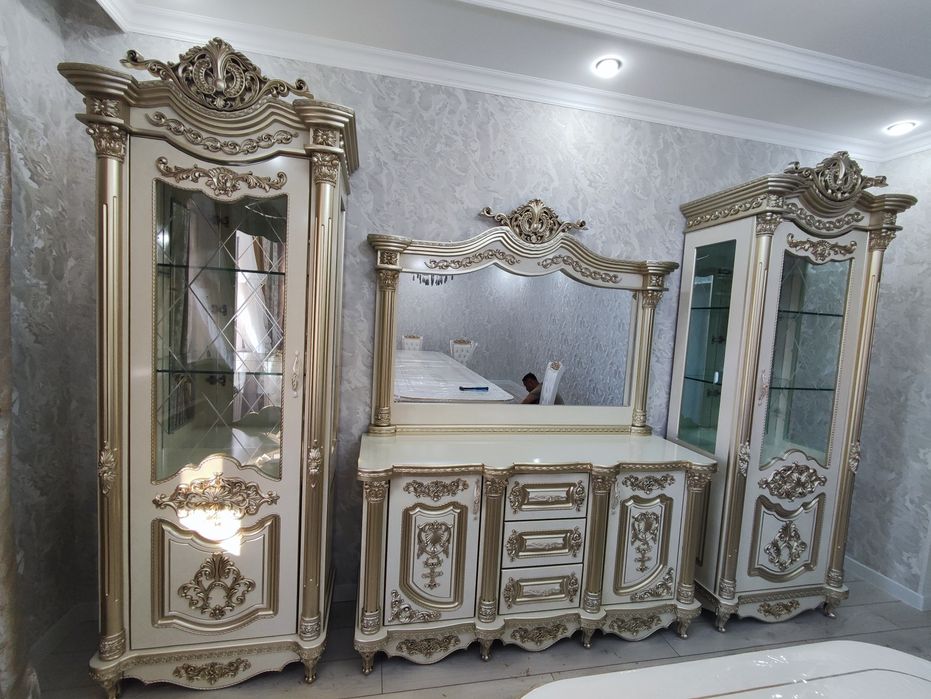 Мебельшик мебел құрастырушы