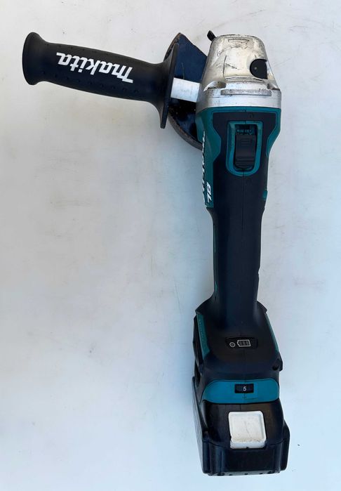 Makita DGA511 - Безчетков ъглошлайф с потенциометър 2x18V 5.0Ah