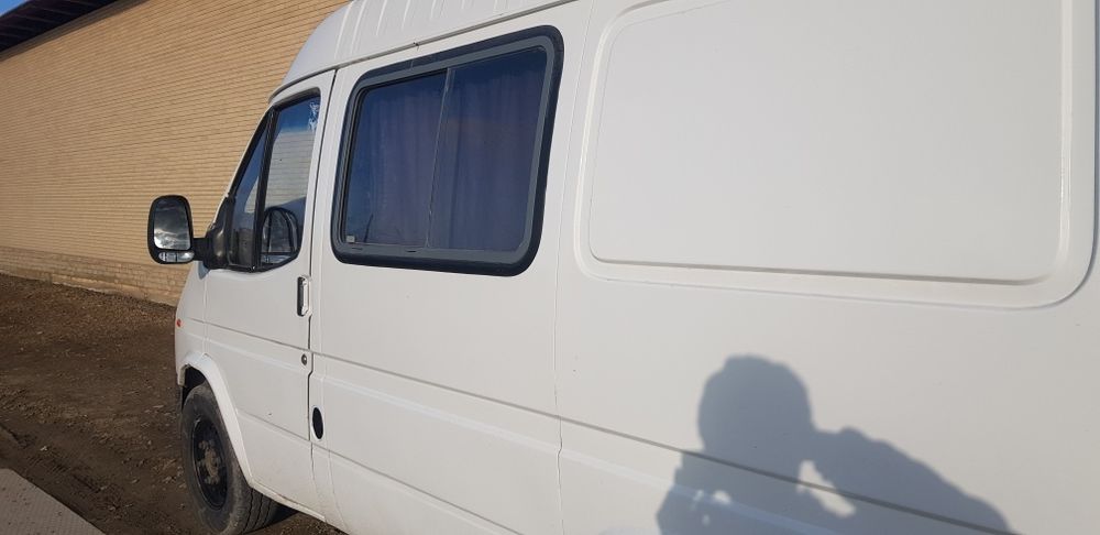 Ford sotiladi 15 baza