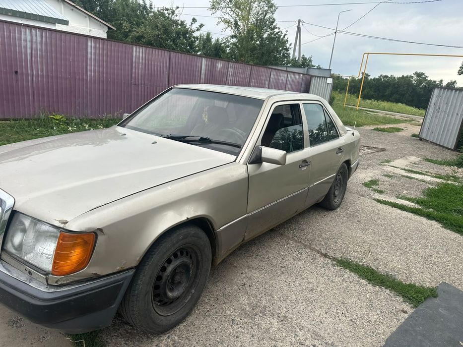 Продам Мерседес 124
