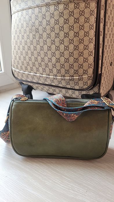 Сумка ,  клачи   ..