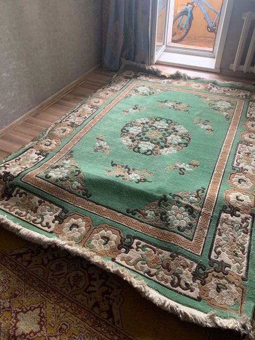 Продается шерстянной ковёр 3×4