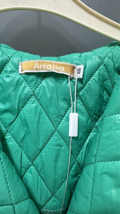 Безрукавка новая