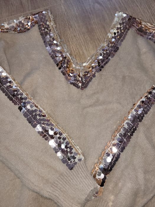 Ефектен нов пуловер с пайети