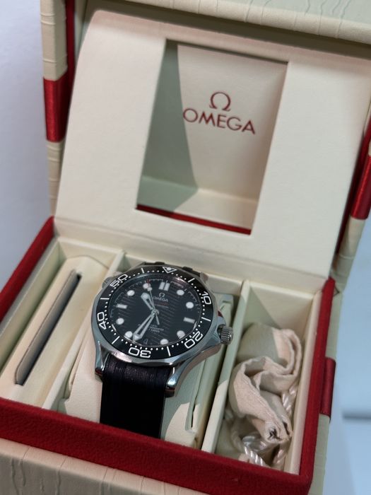 Omega seamaster 300