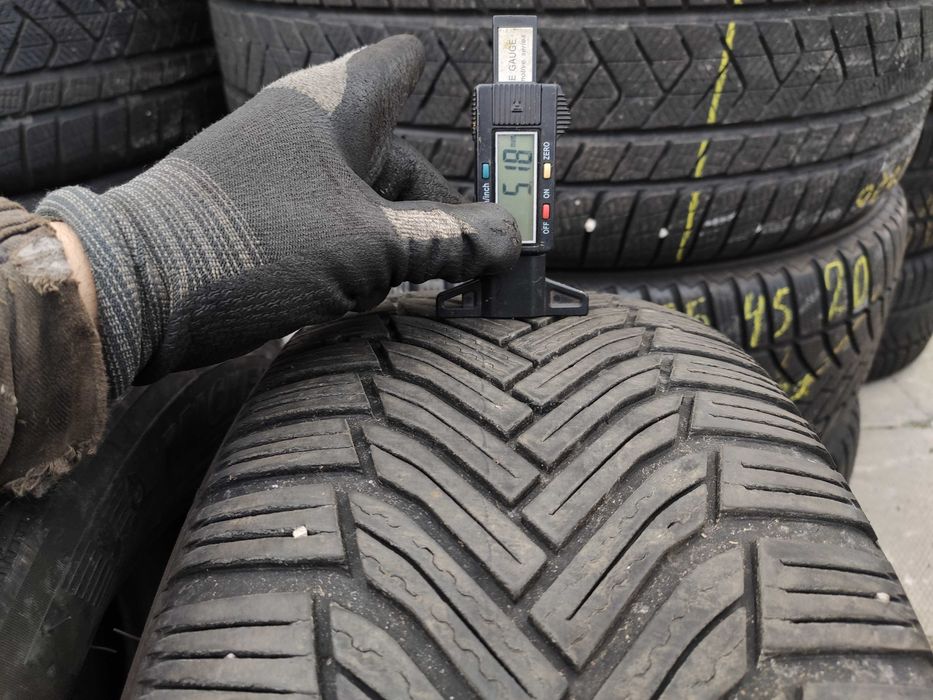 4бр Зимни Гуми 215 60 16 - Michelin