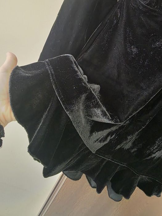 Данска черна кадифена рокля