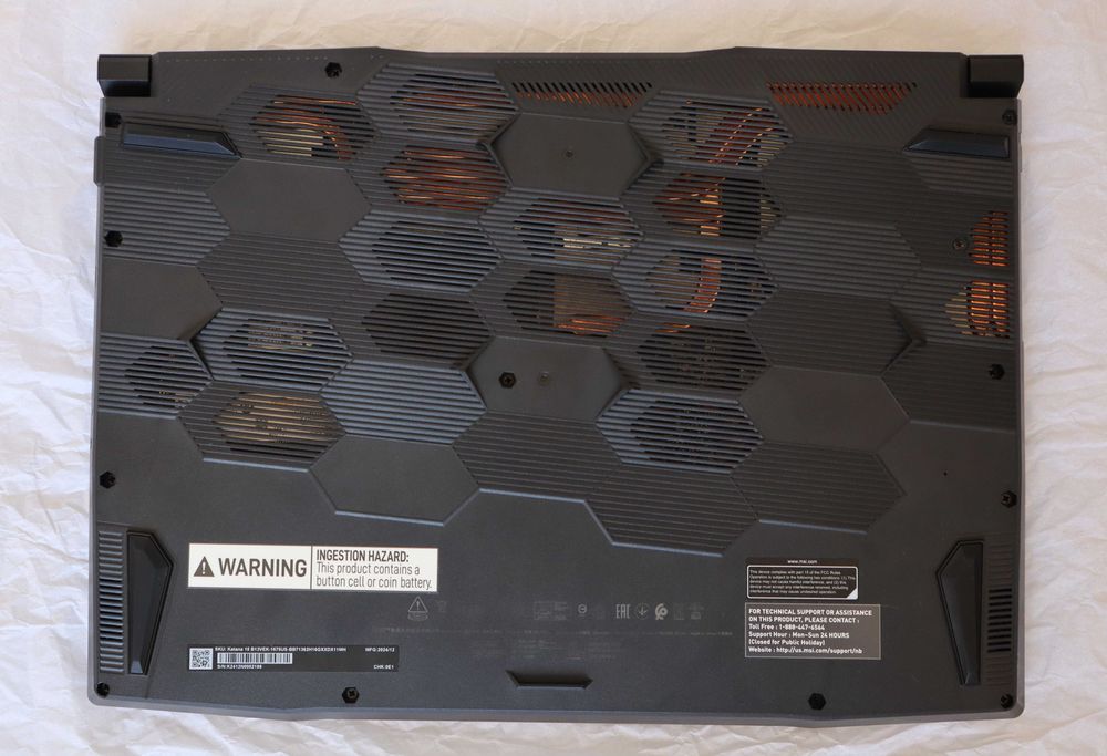 MSI KATANA 15 B13VEK/i7-13620H/16GB/1TB/RTX 4050 - 6GB