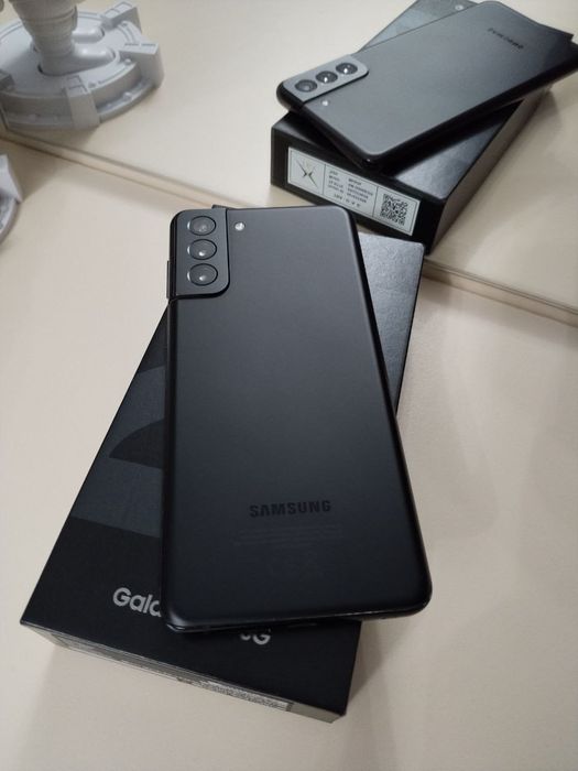 Продам Samsung Galaxy S21+ Plus 5G