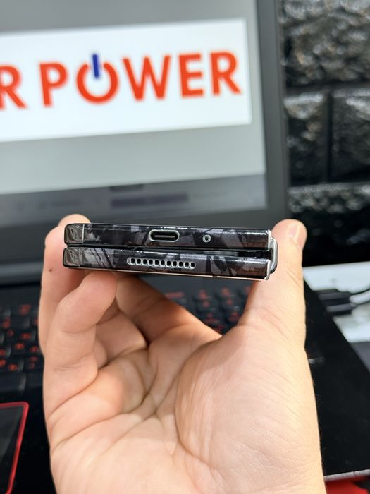 Samsung Z Fold 4 12/256gb