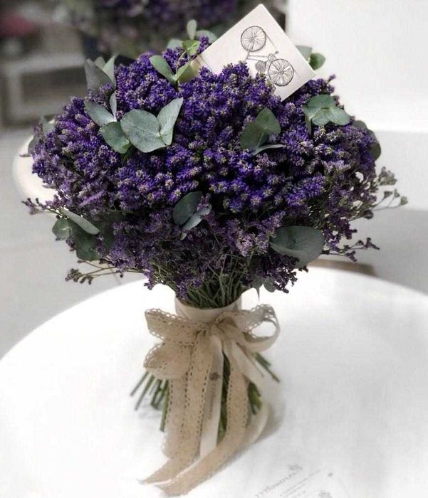 Букеты в коробке, розы, тюльпаны, доставка