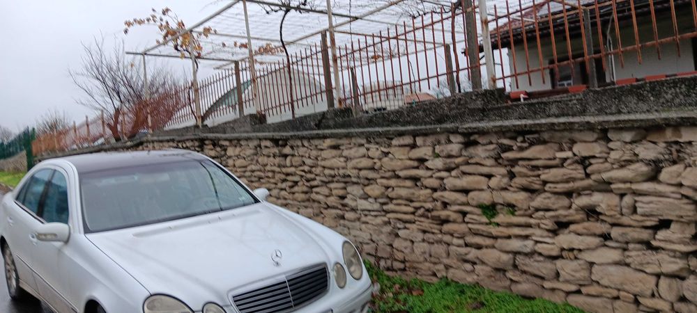 Mercedes E270 177к.с.