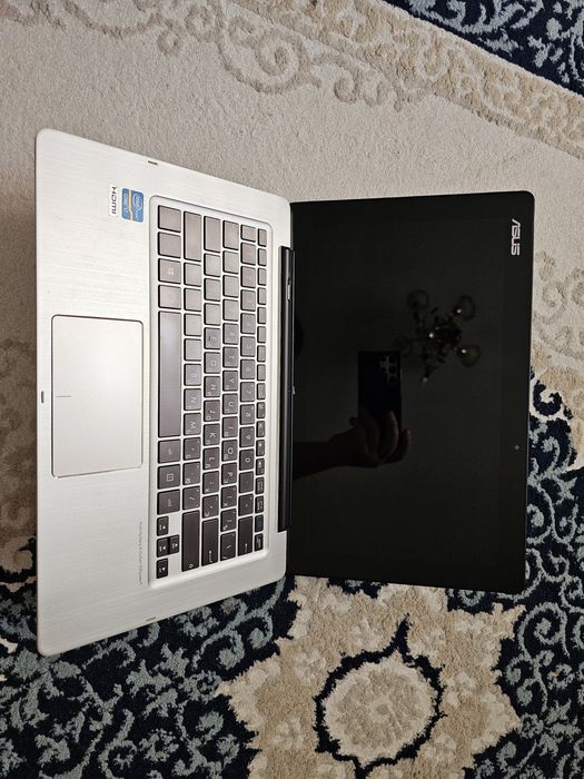 Ультрабук-планшет Intel core i7, сенсорный