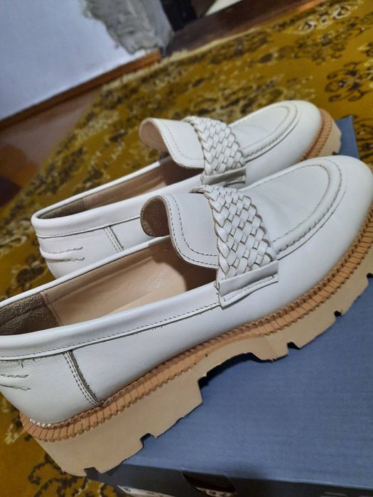 Туфли 39 размер почти новые