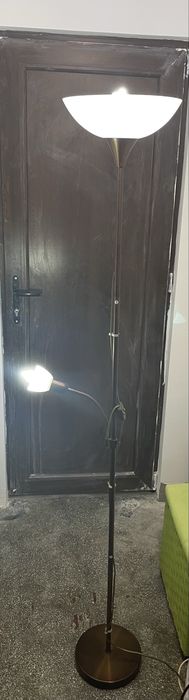 Veioza de podea cu 2 becuri incluse