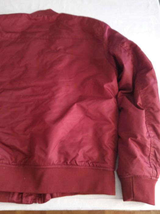 Продавам мъжко яке