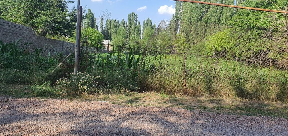 Yer sotiladi 30 sotix 2ta 15 dan qilib olsa xam boʻladi