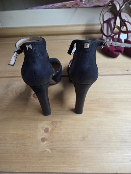 Дамски обувки с токчета. Valentino;Armani, Gucci