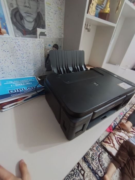 Rangli printer canon sotiladi