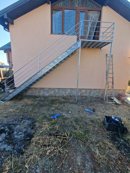 Scari metalice galvanizate
