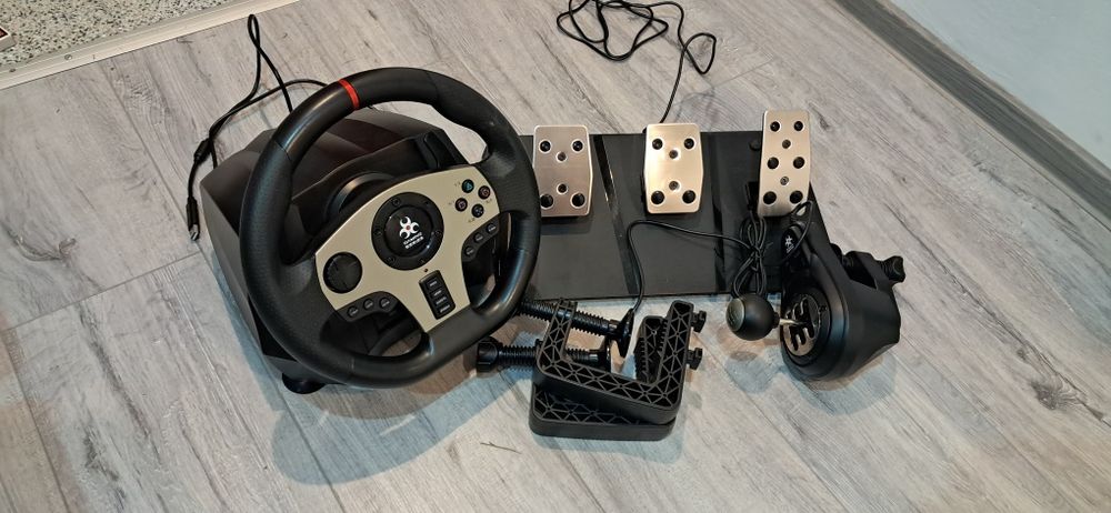 Vand set volan myria mg7418 in stare foarte bună