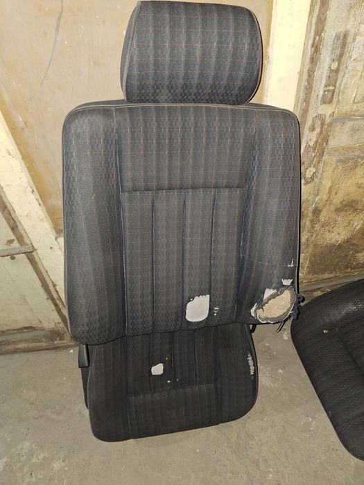 Продам сиденья передний от мерседес 124