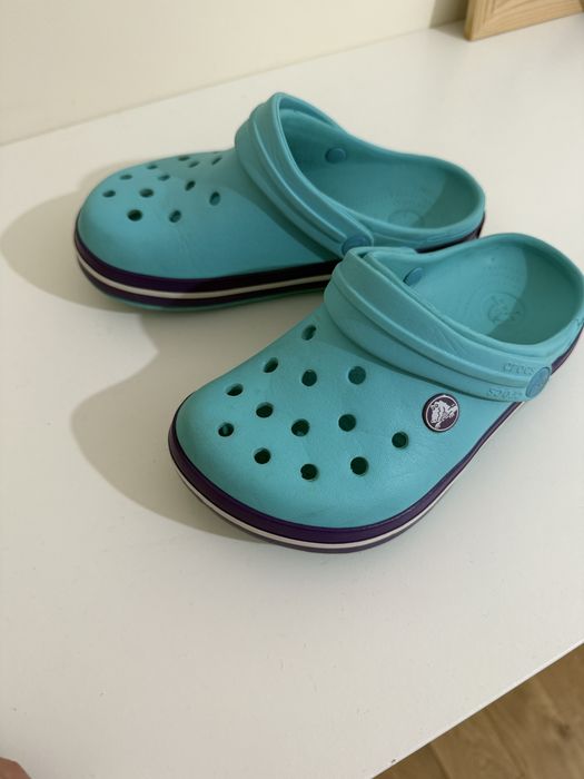 Papuci crocs  stare buna
