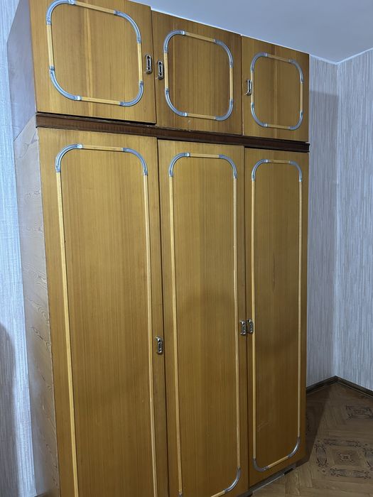 Отдам шкаф даром, самовывоз.