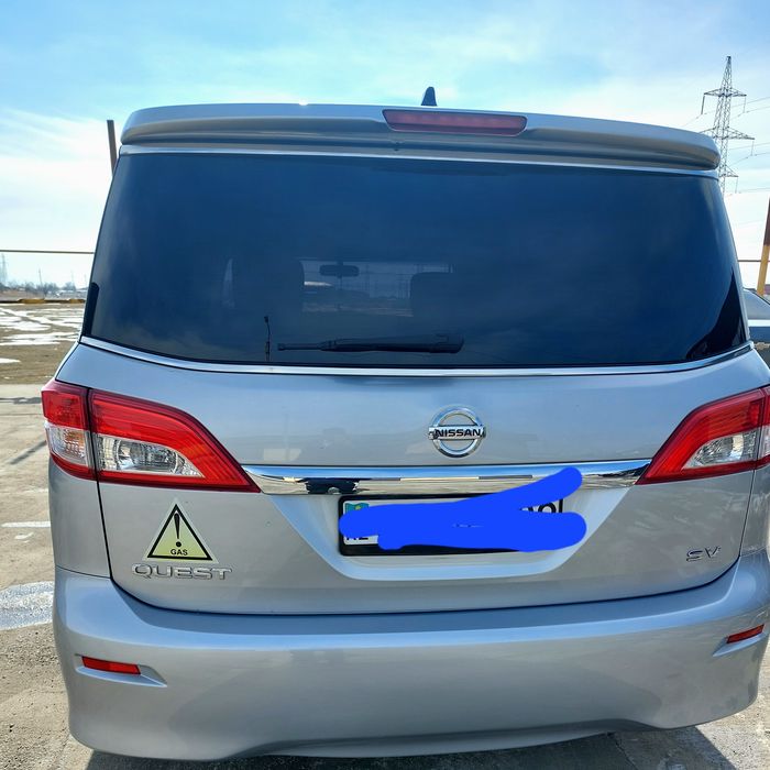 Ниссан куэст миневен