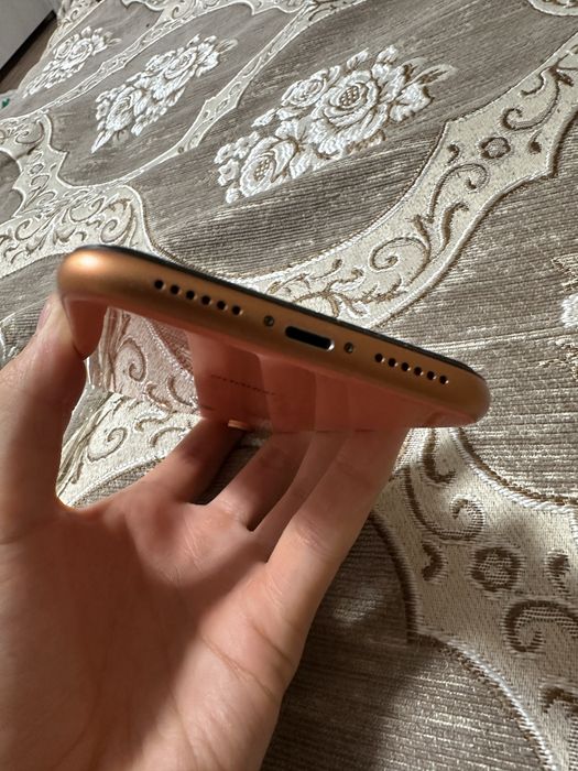 Iphone XR в хорошим состоянии