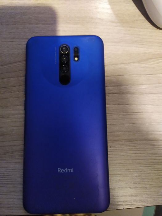 Продам Ксиоми Редми нот9.