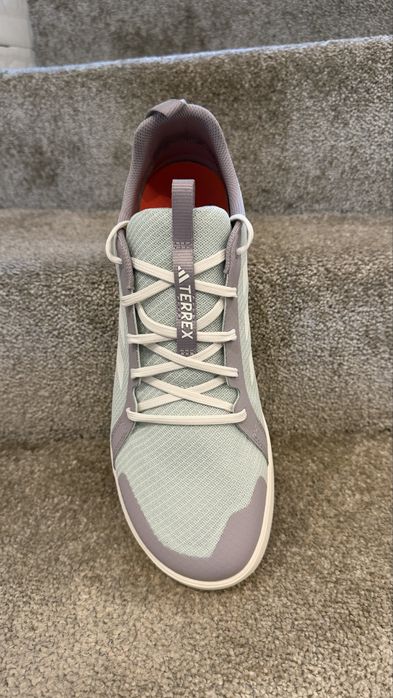 Кроссовки adidas