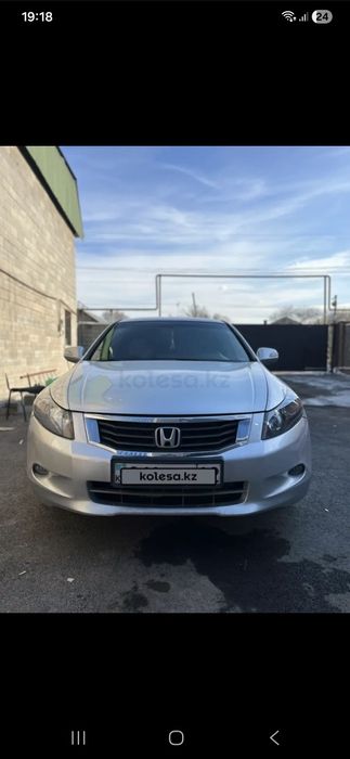 Продам телевизор хонда акорд 8