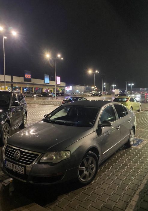 Vând sau schimb passat b6 1.9 2009 plus diferență din partea mea !