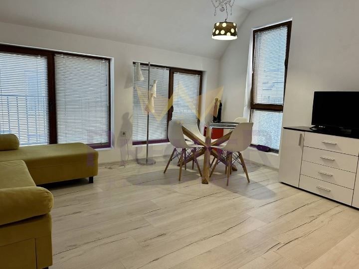 Дава се под наем Двустаен апартамент в Варна, Колхозен пазар - 72 кв.м за 484.5 € - Снимка #5