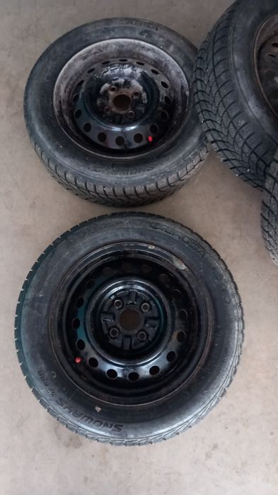 Зимни гуми Lassa с джанти 175/65/R14 5 1/2 J 4бр.