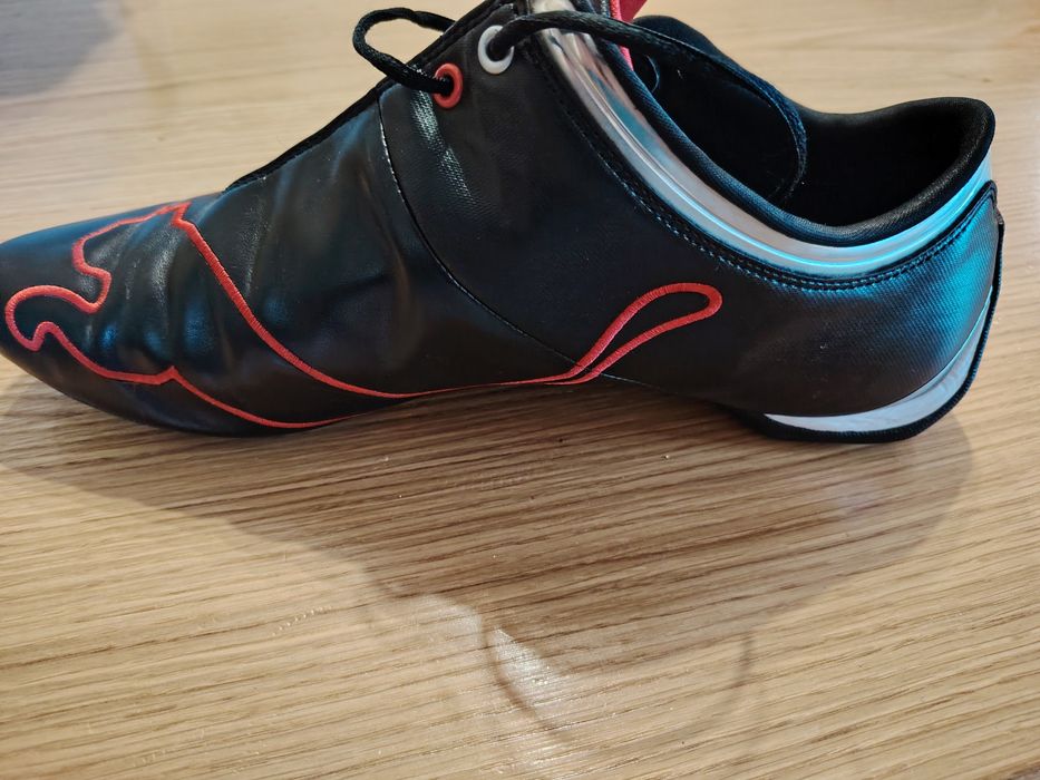 Adidași puma aproape noi