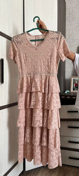 Срочно продается Вечерние платья