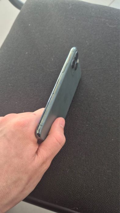 Продам Iphone 11 pro