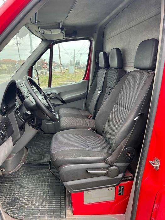 INCHIRIEZ duba RENT A Van MERCEDES Sprinter LUNG 3,5 t Fara Sofer
