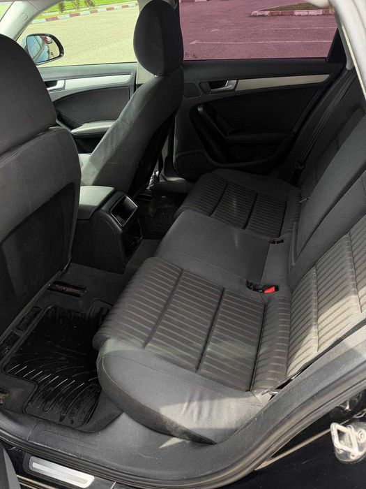 Audi A4 avant B8 2.0d