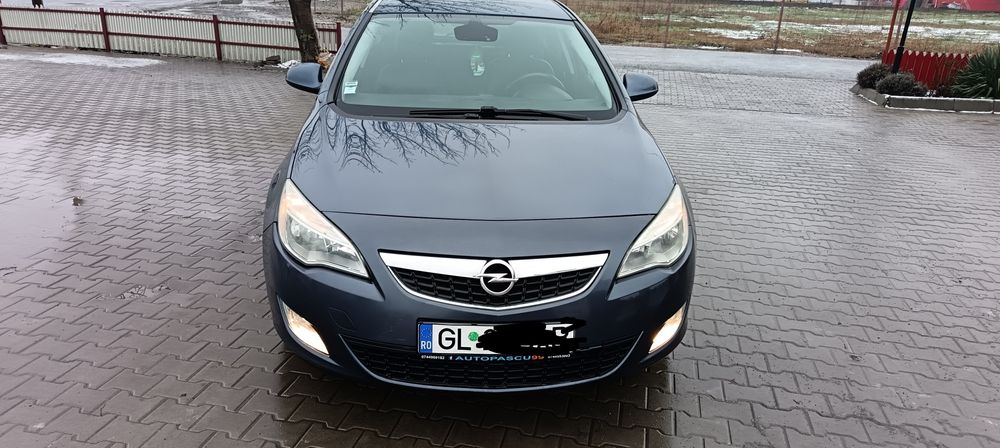 Vând Opel Astra j 1.7 diesel an 2010 euro 5