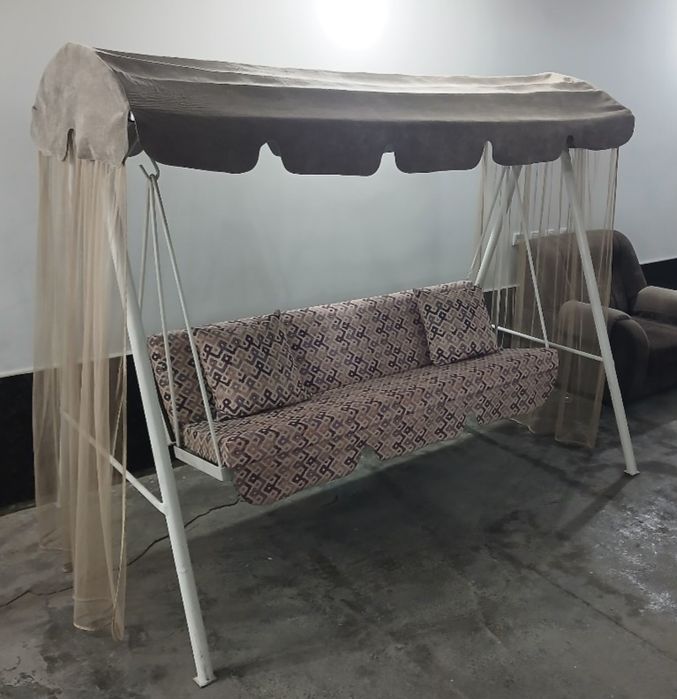 Kacheliya dachaga hovliga zo'r baqvati 4-5 kishini bemalol ko'taradi