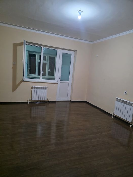Квартира аренда га берилади икки хонали уч хона килинган